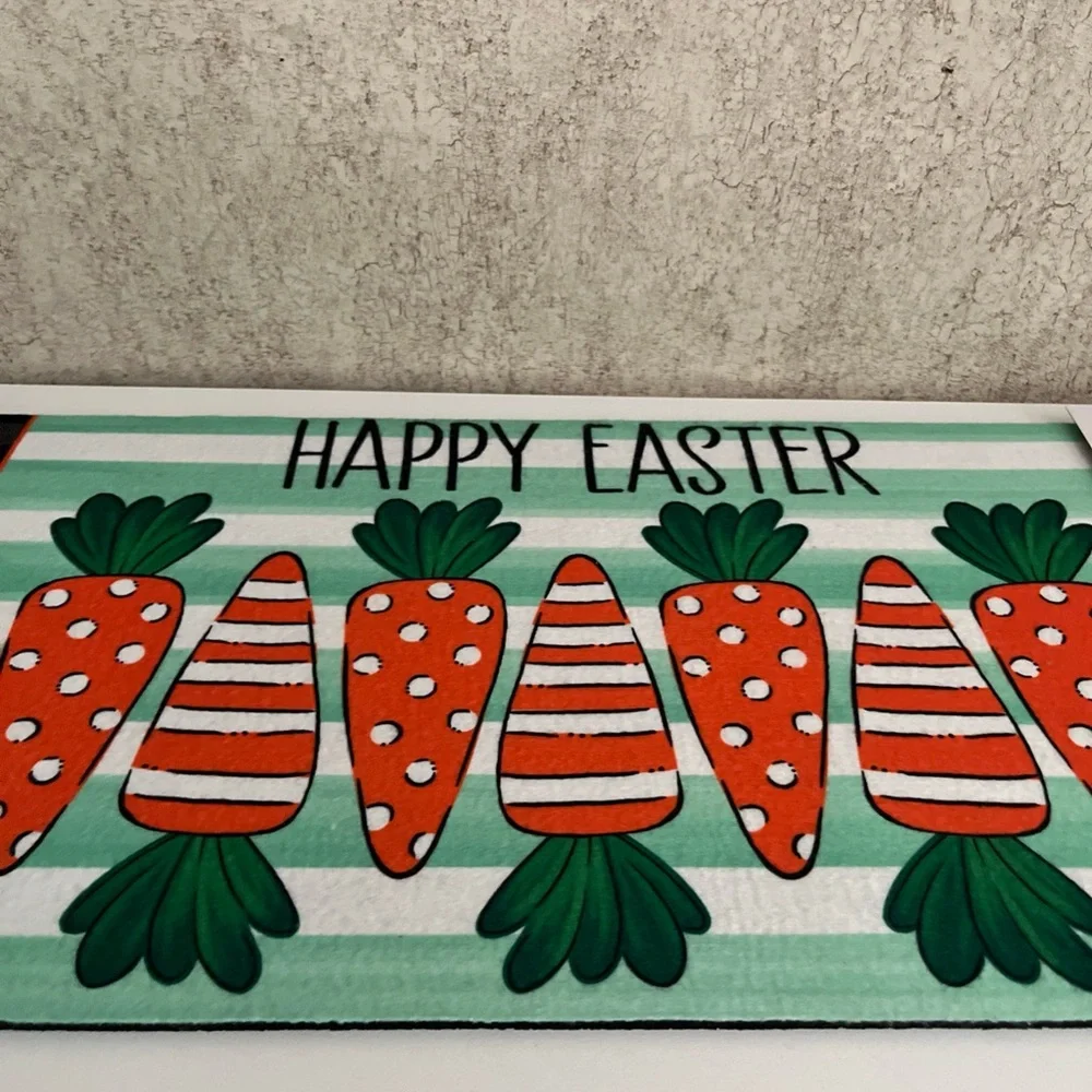 Evergreen Sassafras Easter Carrot Switch Mat - Green and Orange